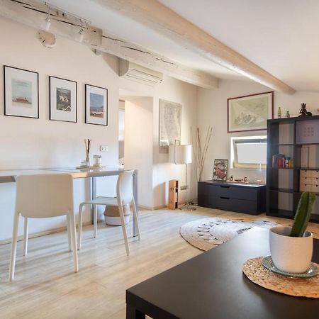 Stunning Top Floor Flat In The Heart Of Verona Dış mekan fotoğraf