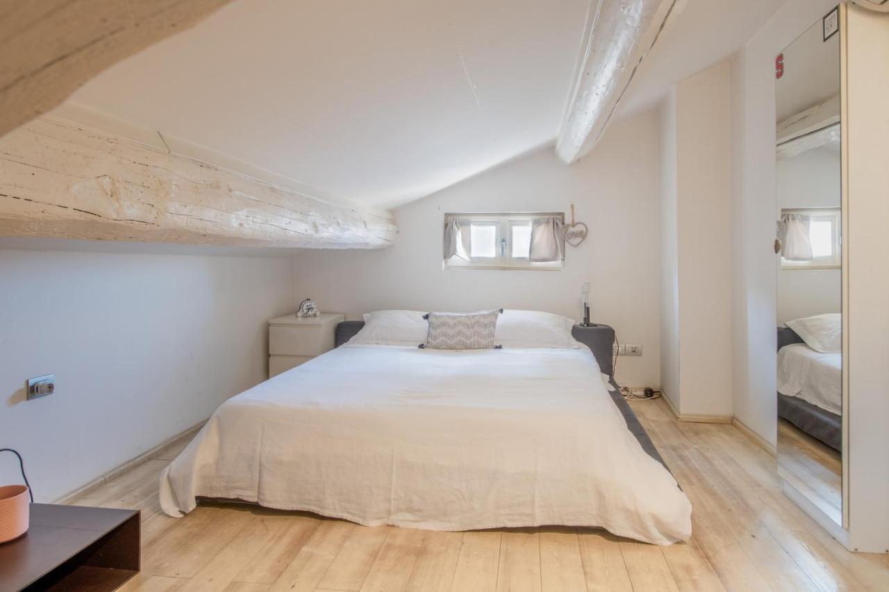 Stunning Top Floor Flat In The Heart Of Verona Dış mekan fotoğraf